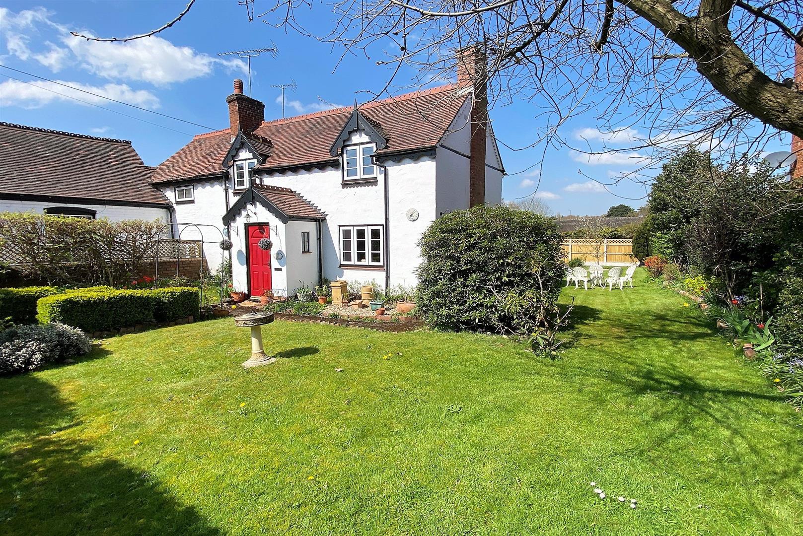 3 bed property in Birmingham Road, Kidderminster